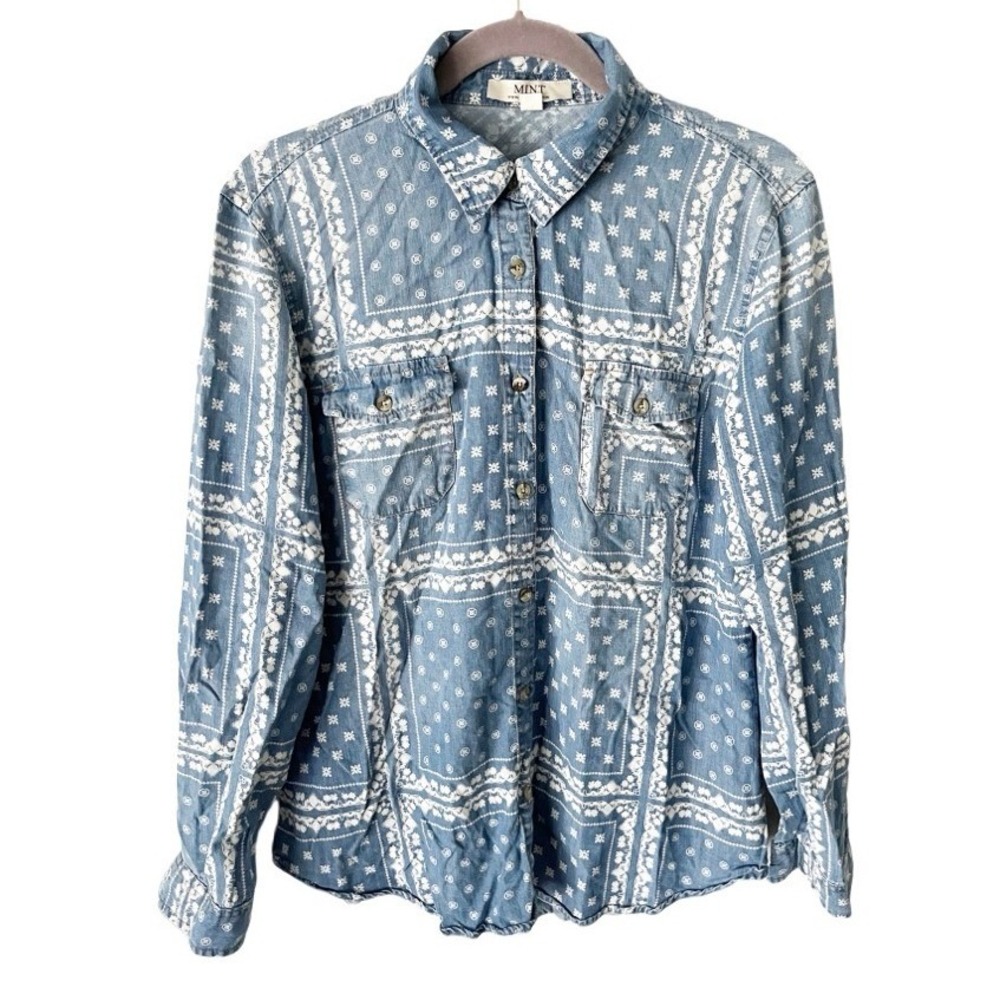 Bandana Print Chambray Western Button Down Shirt Size Large Coastal Cowgirl